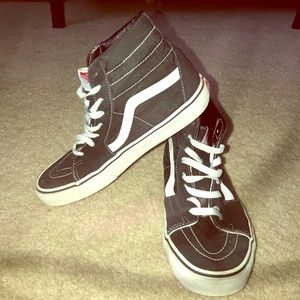 Woman’s Vans sk8-hi shoes